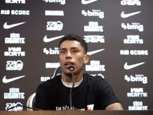 Vasco apresenta uruguaio Alan Saldivia, após pedido do técnico Fernando Diniz; saiba mais