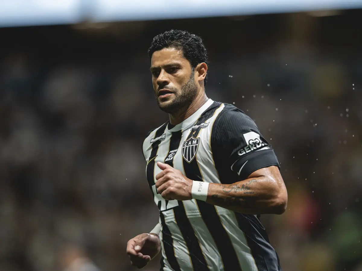 Hulk lamenta empate na estreia, projeta evolução e evita cravar permanência no Atlético