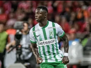 Vasco entratá firme na disputa pelo atacante Hinestroza do Atlético Nacional; saiba detalhes