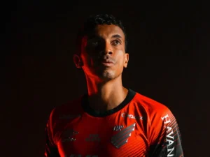 Luiz Gustavo no Athletico-PR