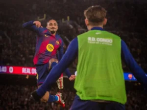 Barcelona vence com golaço de Rapinha