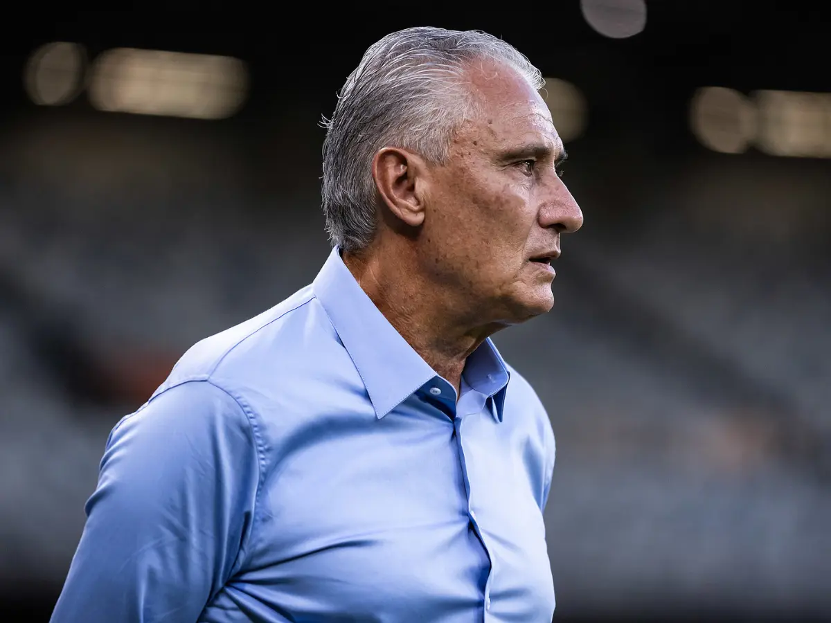 Tite pede cautela com jovens do time alternativo, após derrota na estreia do Campeonato Mineiro