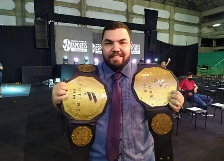 Leandro Mamute, narrador do UFC Pass, analisa o momento atual do UFC e projeta lutas para 2026.