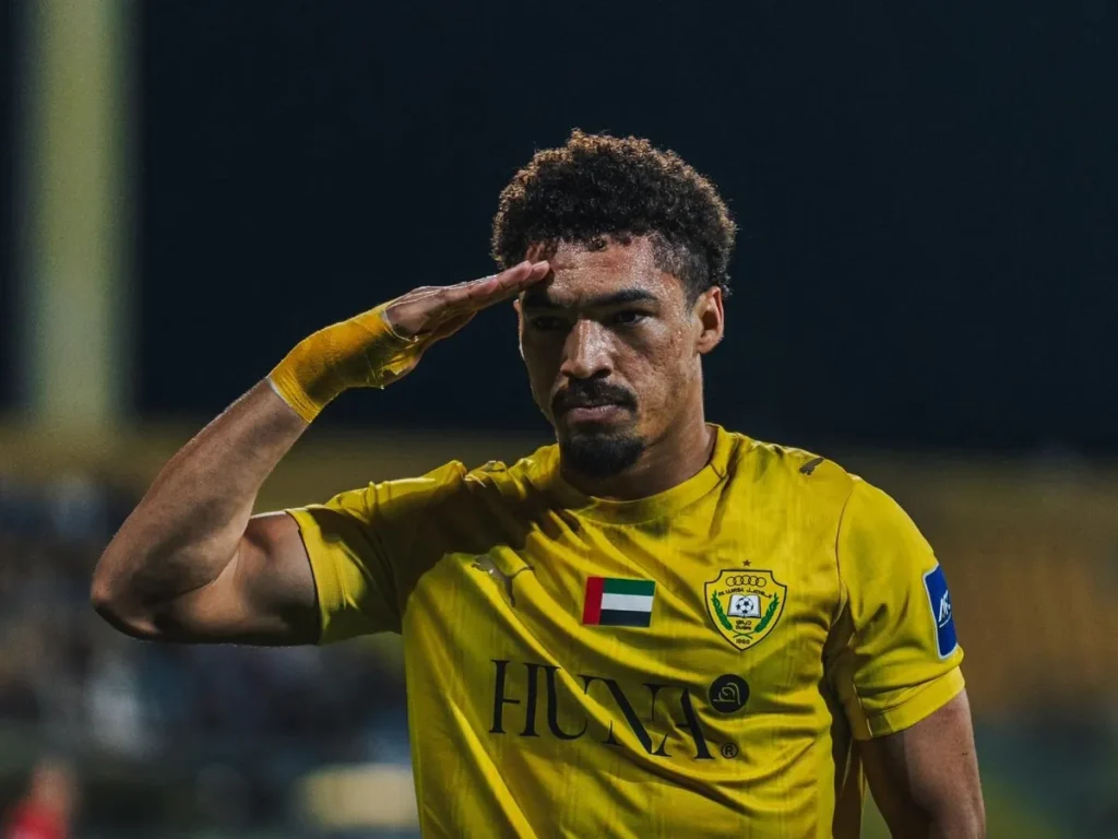 Al Wasl reduz pedida para vender o zagueiro Adryelson; saiba valor