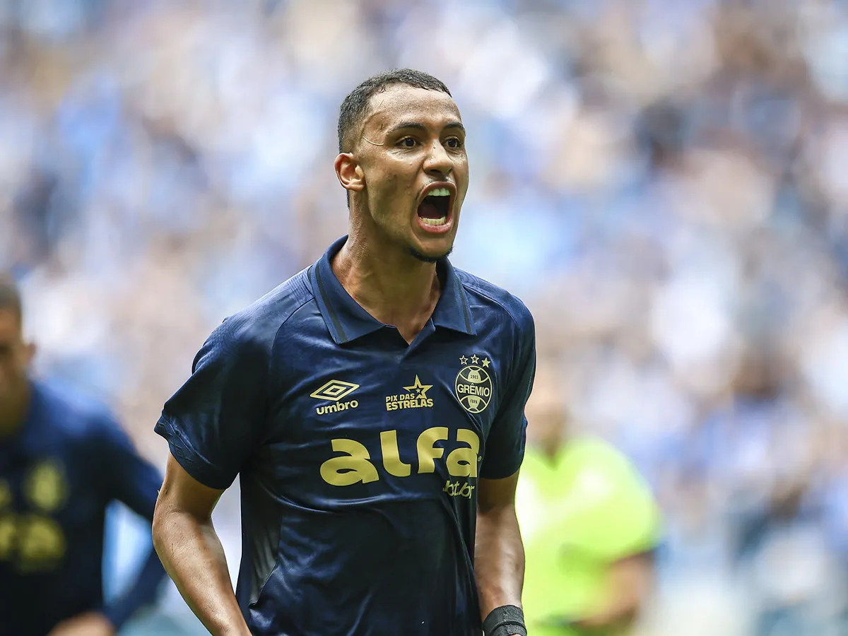 André Henrique, alvo do Vasco, pode permanecer no Grêmio; entenda