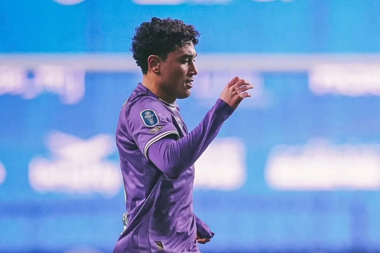 Botafogo avança por Vítor Carvalho e consulta situação de zagueiro ‘português’