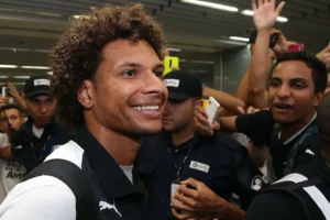 Botafogo e Willian Arão chegam a acordo e encerram disputa trabalhista após quase 10 anos