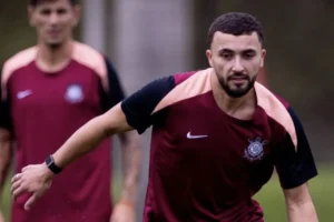 Corinthians estabelece metas para renovar contrato de Zakaria Labyad em 2027