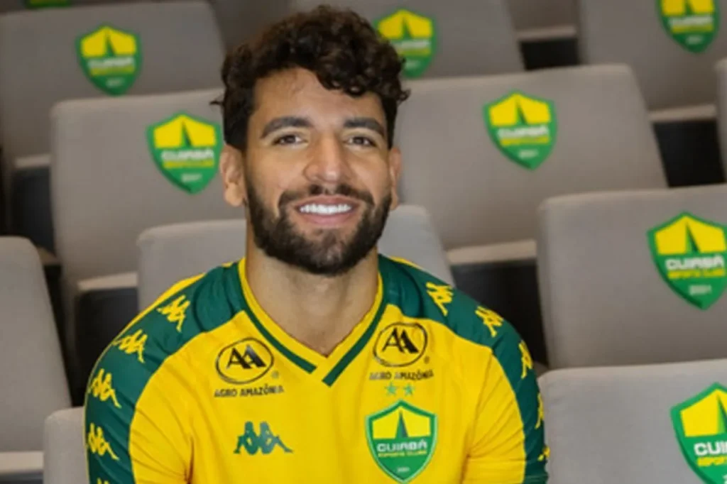 Vitória acerta empréstimo de jogador fora dos planos de Jair Ventura para o Cuiabá
