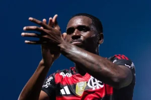 Clube alemão monitora Evertton Araújo, do Flamengo; saiba detalhes