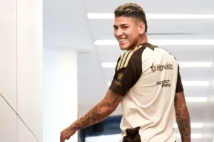 Flamengo rejeita investida do Al-Ittihad por Jorge Carrascal; saiba detalhes