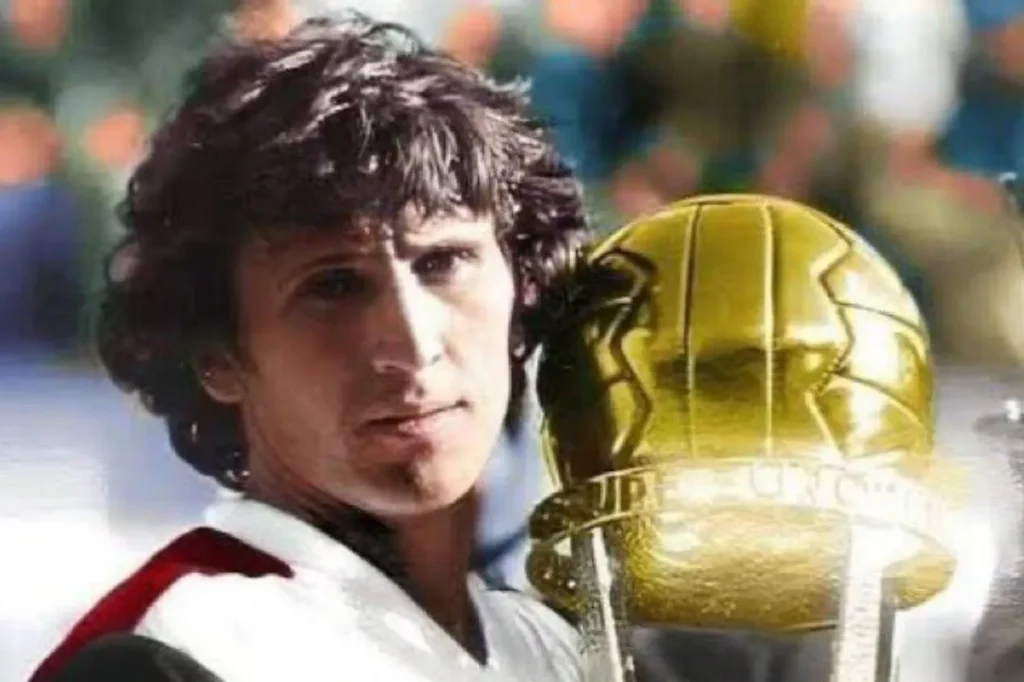 Evaristo, Zico, Romário, Gabigol, Pedro e mais: os maiores artilheiros da história do Flamengo