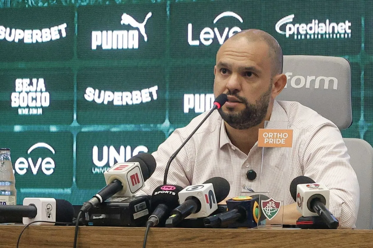 Fluminense acelera busca por centroavante na reta final da janela