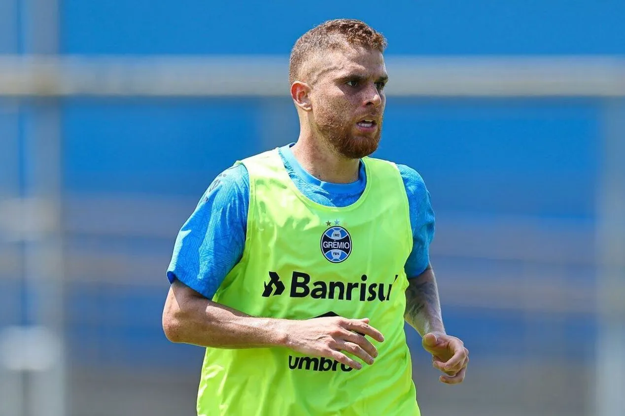 América de Cali avança por Gustavo Cuéllar, mas salário e histórico físico travam saída do Grêmio