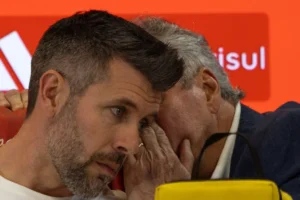 Internacional acelera saídas para aliviar folha e reformular elenco; saiba nomes