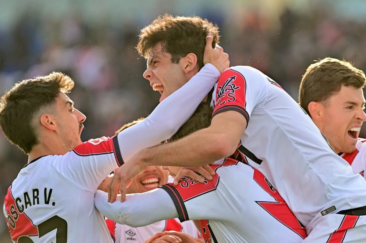 Sem ex-Internacional, Rayo Vallecano domina o Atlético de Madrid e amplia crise colchonera em La Liga