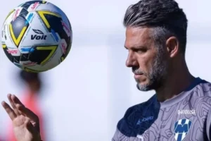 Martín Demichelis entra no radar do Vasco após saída de Fernando Diniz; saiba detalhes