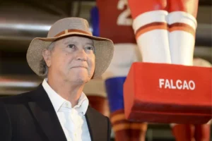 Falcão, Cerezo, Cafu e mais: veja brasileiros que marcaram época na história da Roma