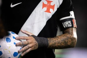 Vasco negocia patrocínio máster com a BYD para espaço nobre da camisa