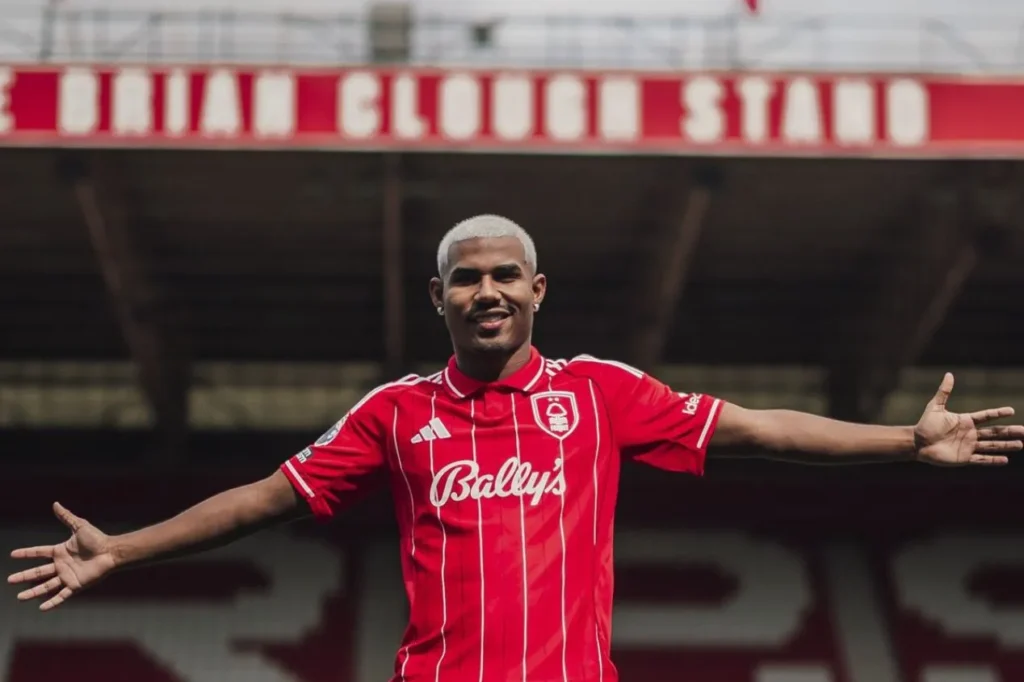 Nottingham Forest acerta empréstimo de Cuiabano ao Vasco por uma temporada; saiba detalhes do contrato