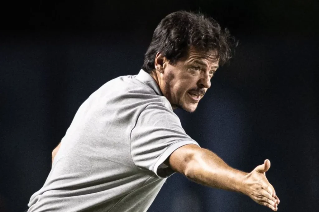 Vasco amplia crise sob comando de Fernando Diniz; veja números