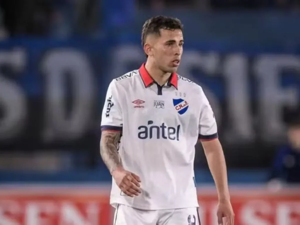 Christian Oliva embarca para o Brasil, fala sobre saída do Nacional e fica perto de assinar com o Santos