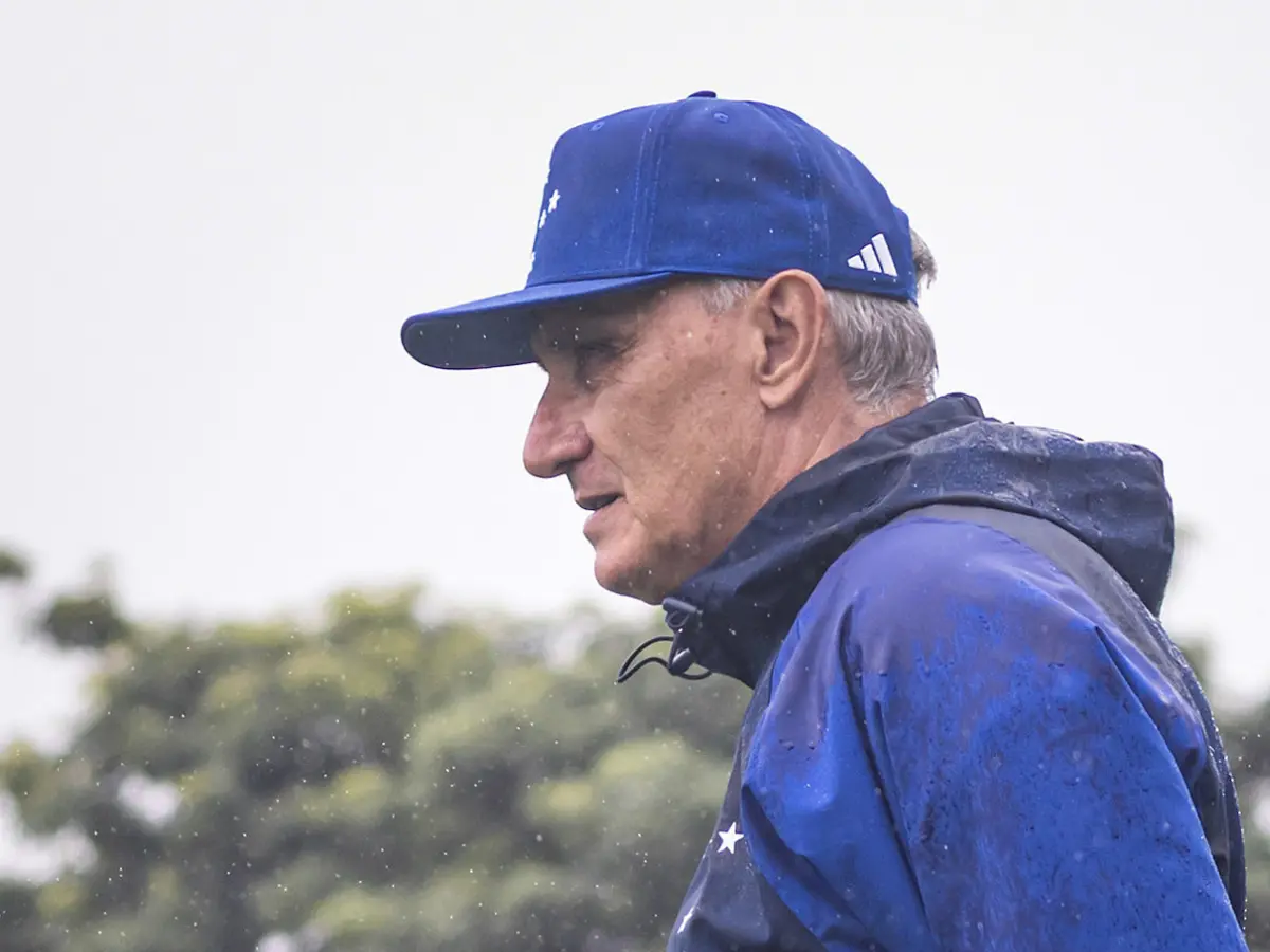 Tite vive crise no Cruzeiro
