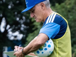 Cruzeiro enfrenta o América no Mineirão com possibilidade de mudanças na escalação