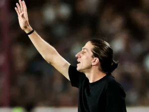 Flamengo perde para o Lanús na Argentina