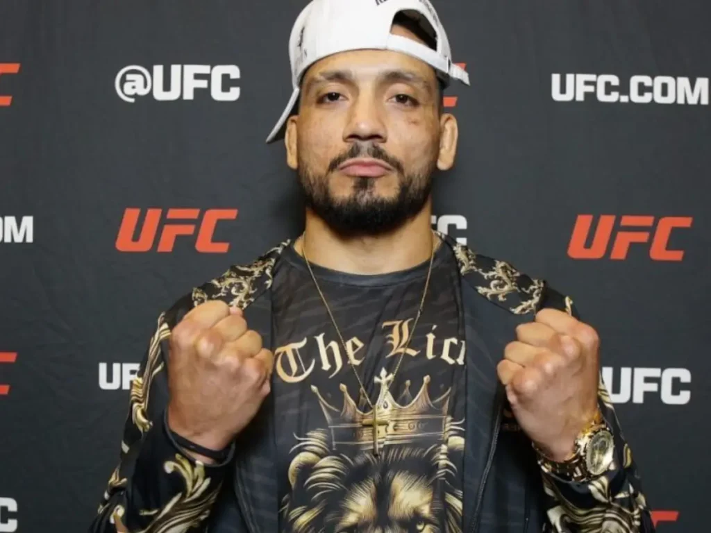 Carlos Leal encara Philip Rowe neste sábado(21), no UFC Houston