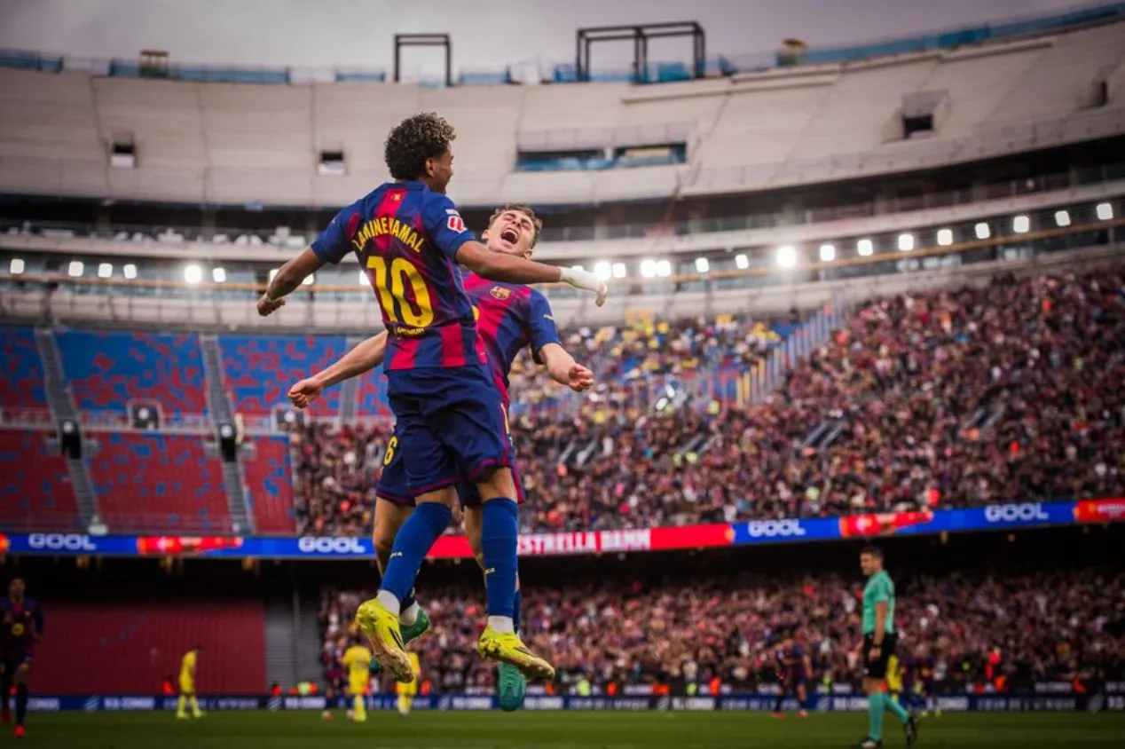 Lamine Yamal faz primeiro hat-trick e amplia lista de recordes no BarcelonaLamine Yamal faz primeiro hat-trick e amplia lista de recordes no Barcelona