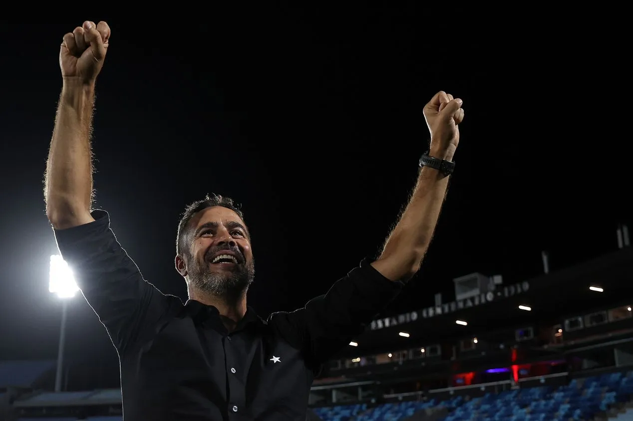 Alvo do Cruzeiro, Artur Jorge vence mais uma no Catar e se aproxima de acerto
