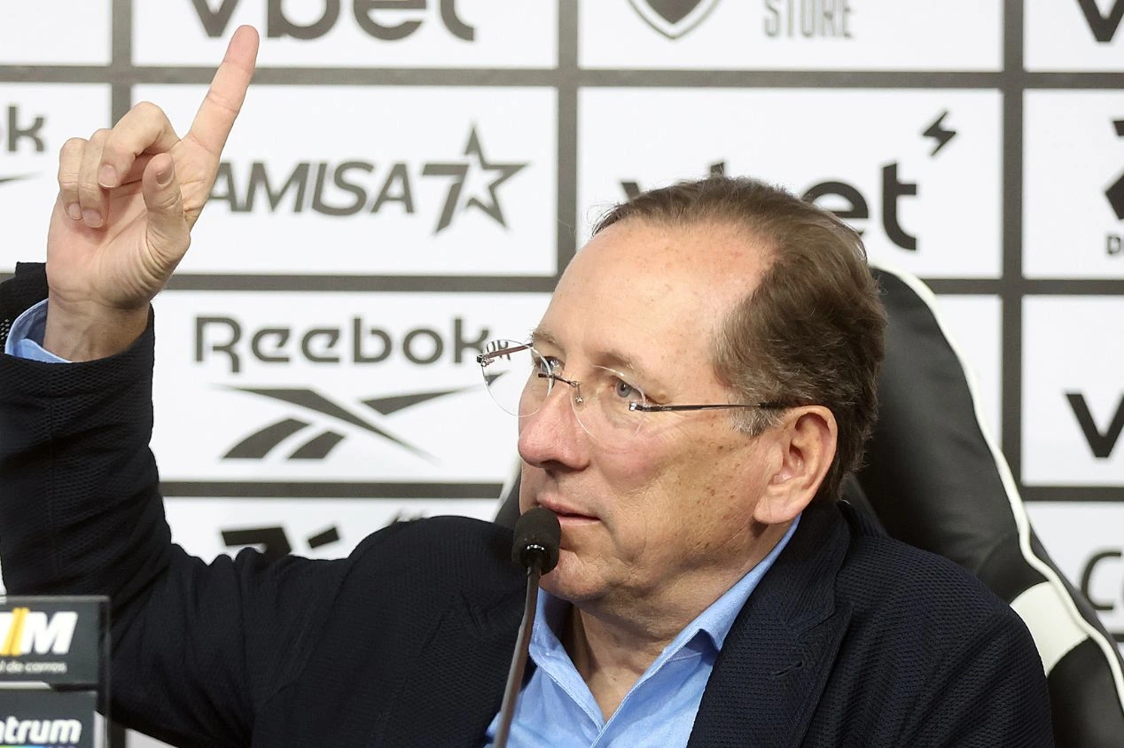 Martín Anselmi fora? Veja nomes avaliados por John Textor para comandar o Botafogo