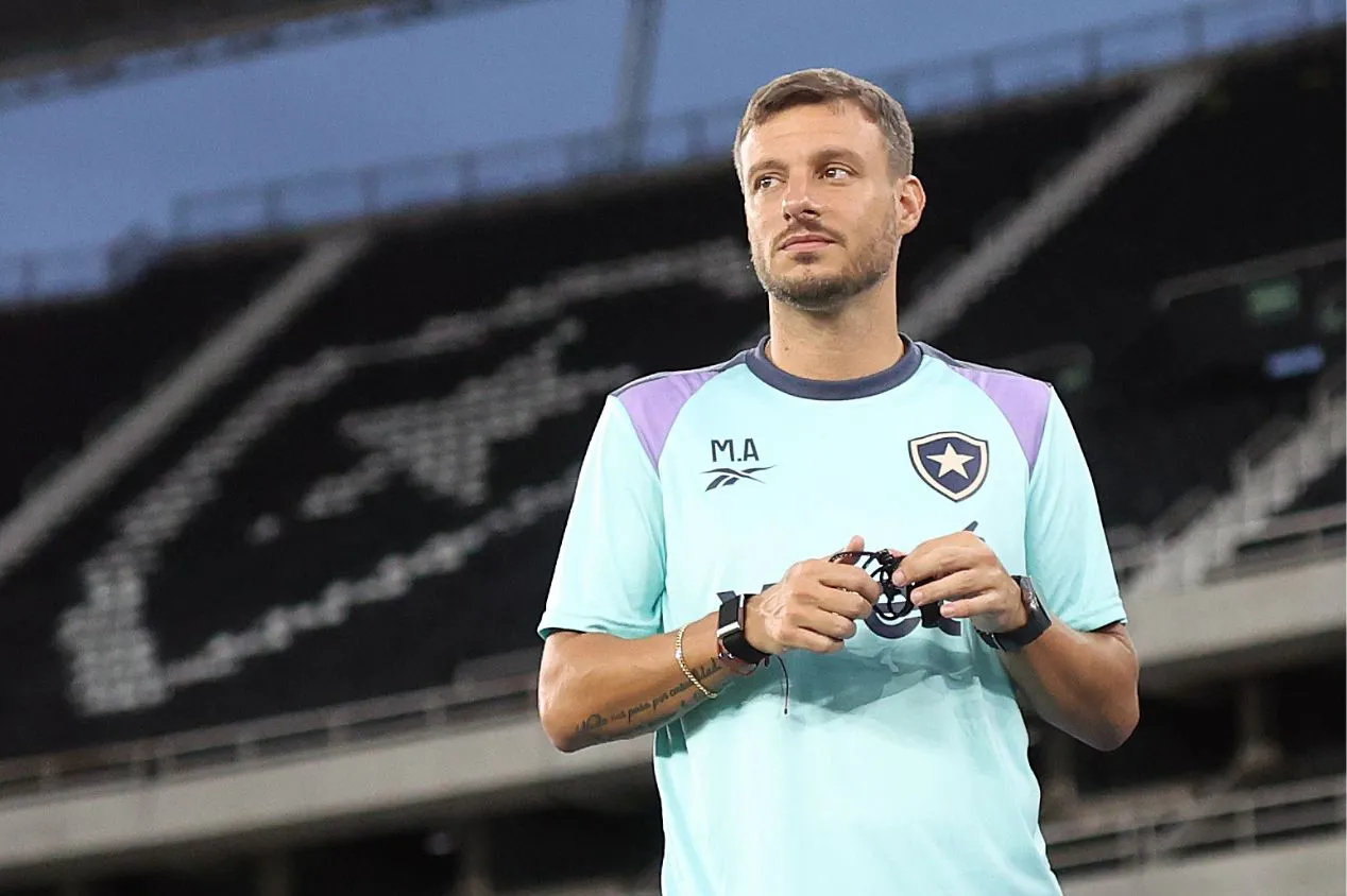 Martín Anselmi pode ser demitido por fase ruim do Botafogo