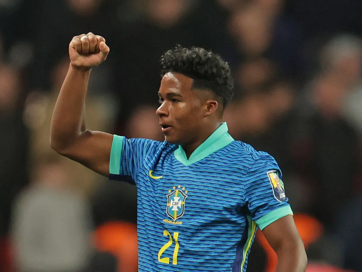 Endrick vive fase decisiva no Lyon e pede espaço na Seleção Brasileira