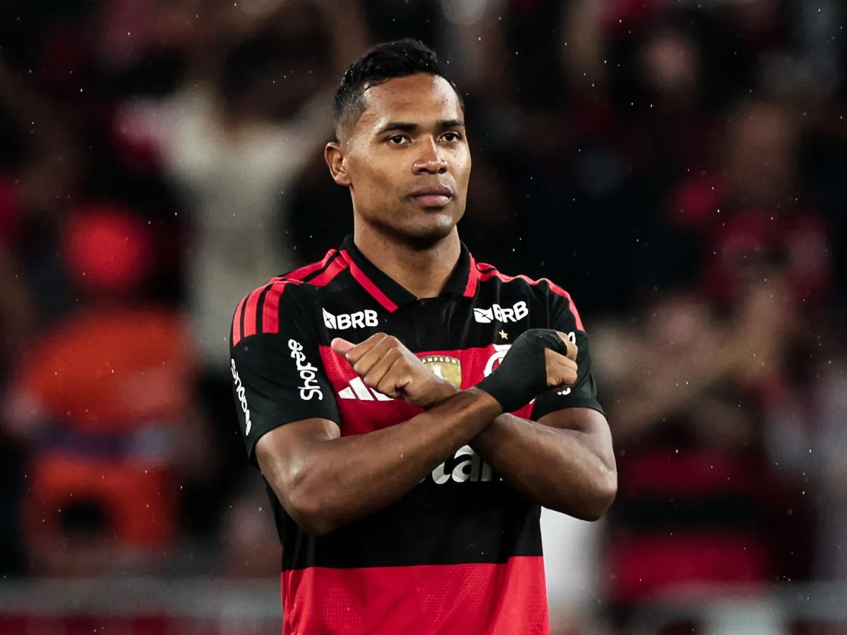Flamengo faz força-tarefa para ter Alex Sandro na estreia da Libertadores no Peru