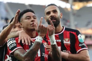 Jesse Lingard perto do Corinthians com cláusulas de produtividade no contrato