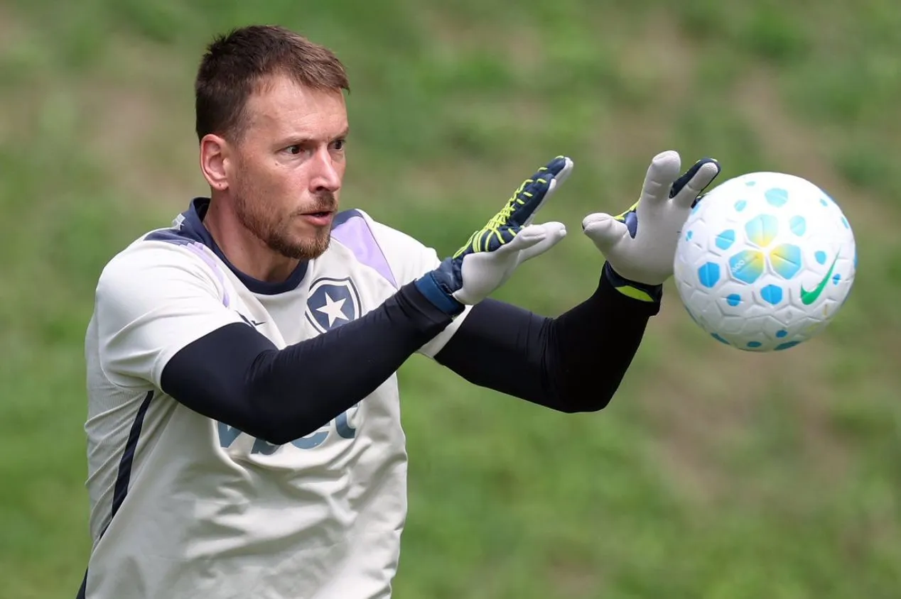 Corinthians mira goleiro ‘encostado’ por Martín Anselmi no Botafogo