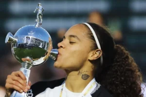 Atacante colombiana pode assinar pré-contrato e definir futuro no Corinthians