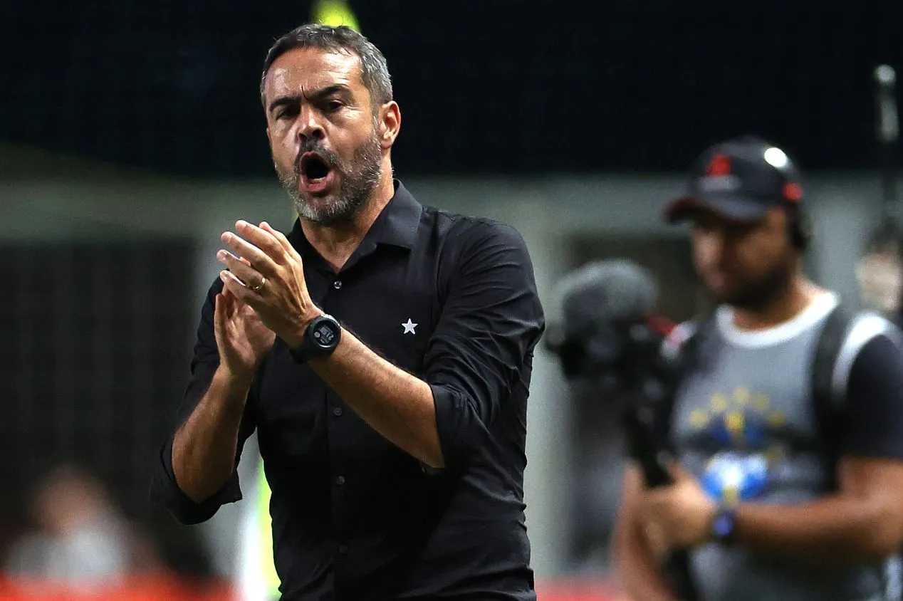 Reunião com Al-Rayyan avança, e Artur Jorge fica perto de acerto com o Cruzeiro