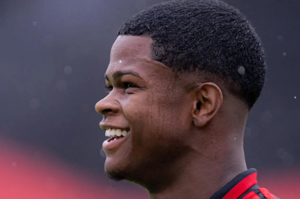 Flamengo inicia negociação para renovar com joia da base; saiba detalhes