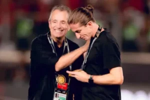 Negociação com Grupo BlueCo precipitou saída de Filipe Luís do Flamengo