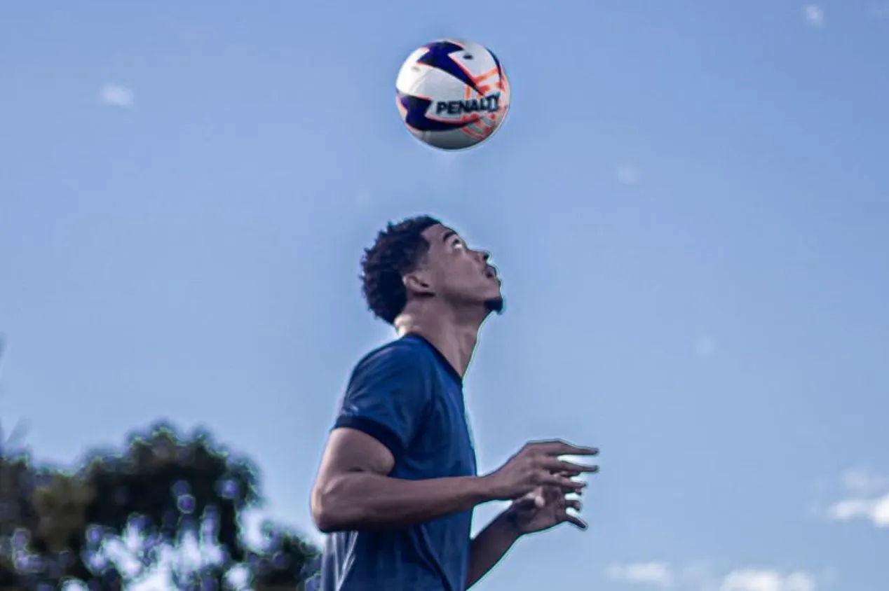 Remo tenta devolver Carlinhos, mas esbarra em negativa do Flamengo