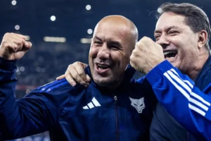 Após demitir Filipe Luís, Flamengo tem interesse em Leonardo Jardim