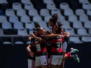 Flamengo reage no segundo tempo e empata clássico com o Botafogo na Copa Rio Feminina