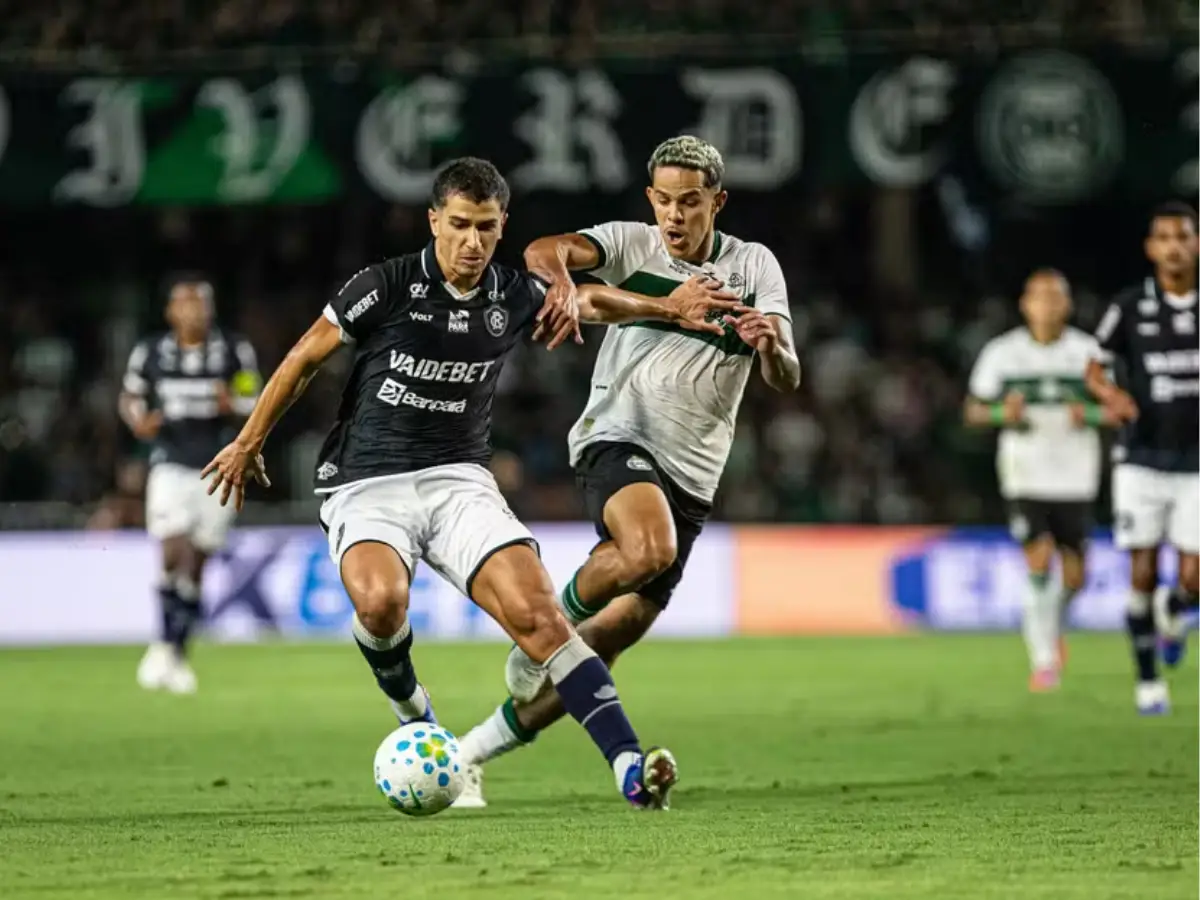 Vitor Bueno segue fora do Remo