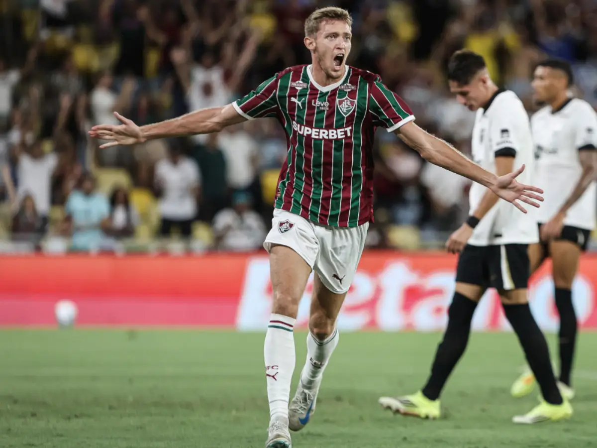 Castillo celebra primeiro gol pelo Fluminense e destaca emoção no Maracanã
