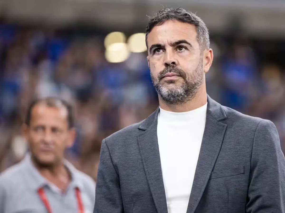 Artur Jorge valoriza evolução do Cruzeiro na vitória sobre o Grêmio e faz apelo por apoio da torcida: "continuem acreditando"