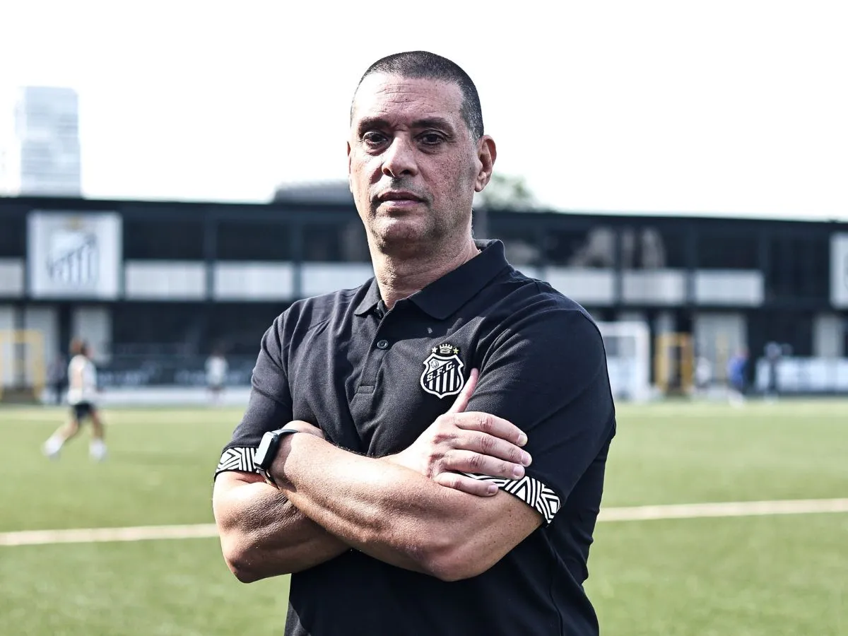 Santos acerta com Marcelo Frigerio como novo técnico do time feminino