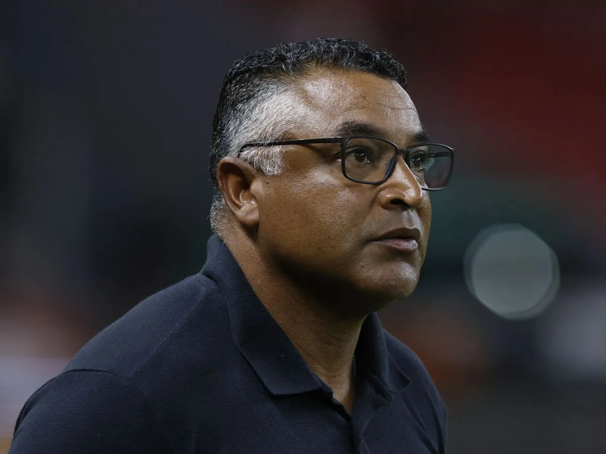 Roger Machado entra no radar do Vasco.